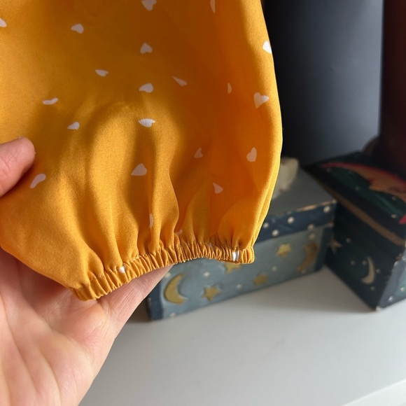 SHEIN Yellow Heart Print Blouse Size XS - Picture 6 of 14